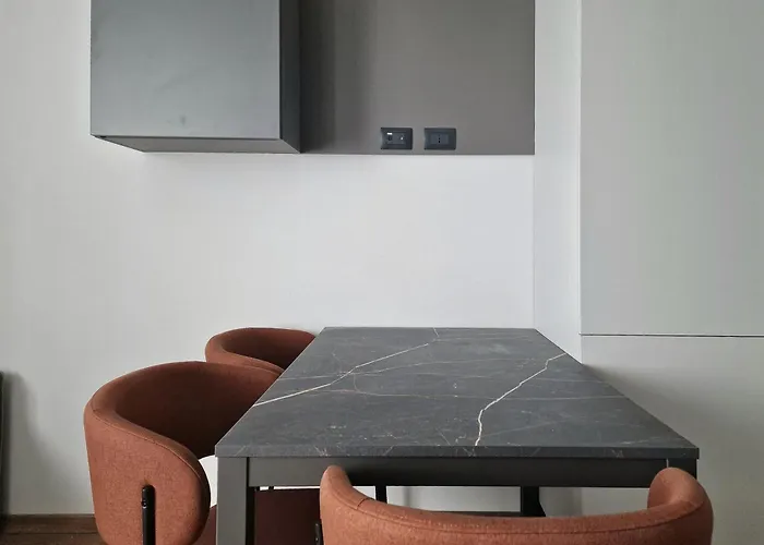 Apartament Luxury - Arnaboldi 4 *